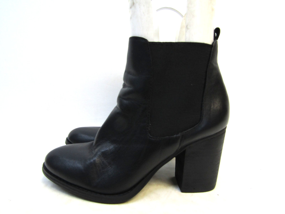 Steve Madden Womens Size 8 M Black Leather Chelsea Ankle Fashion Boots Bootie